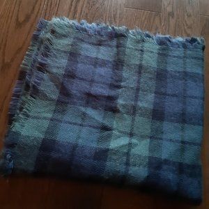 AEO green/blue plaid blanket scarf